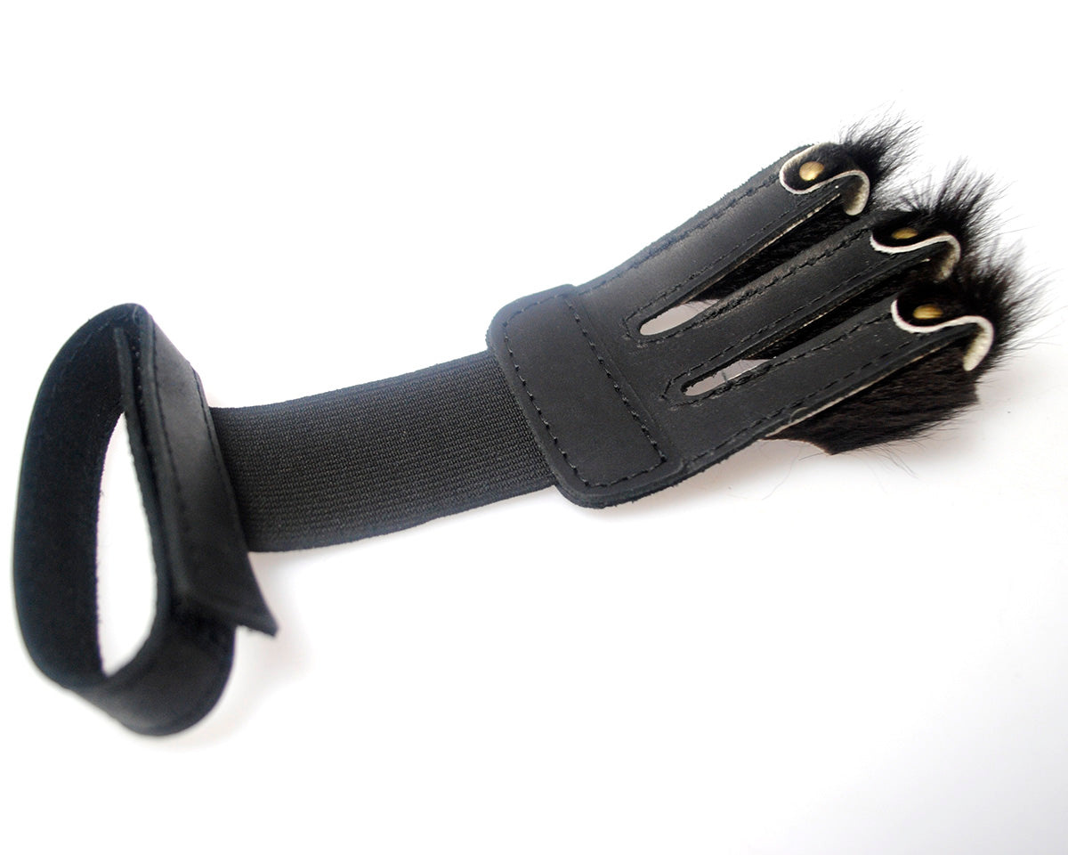 Rękawiczka łucznicza z włosiem zapinana na rzep